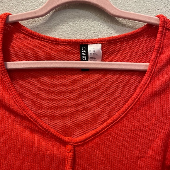 Long sleeve top - Picture 2 of 3